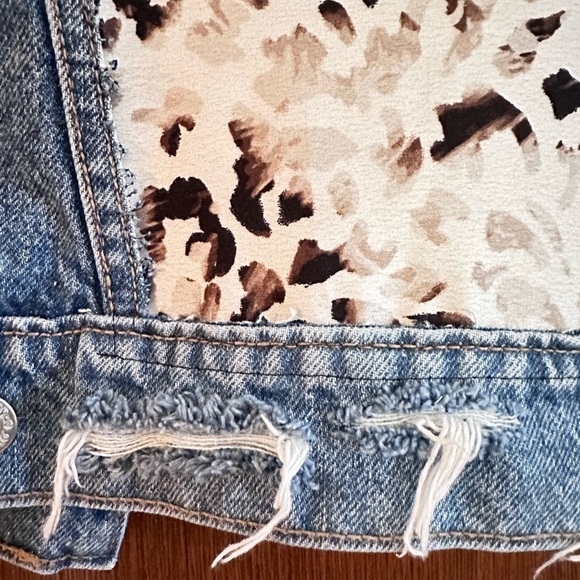 Up cycle denim jacket distressed petite old navy XS animal print leopard jean - Picture 6 of 11